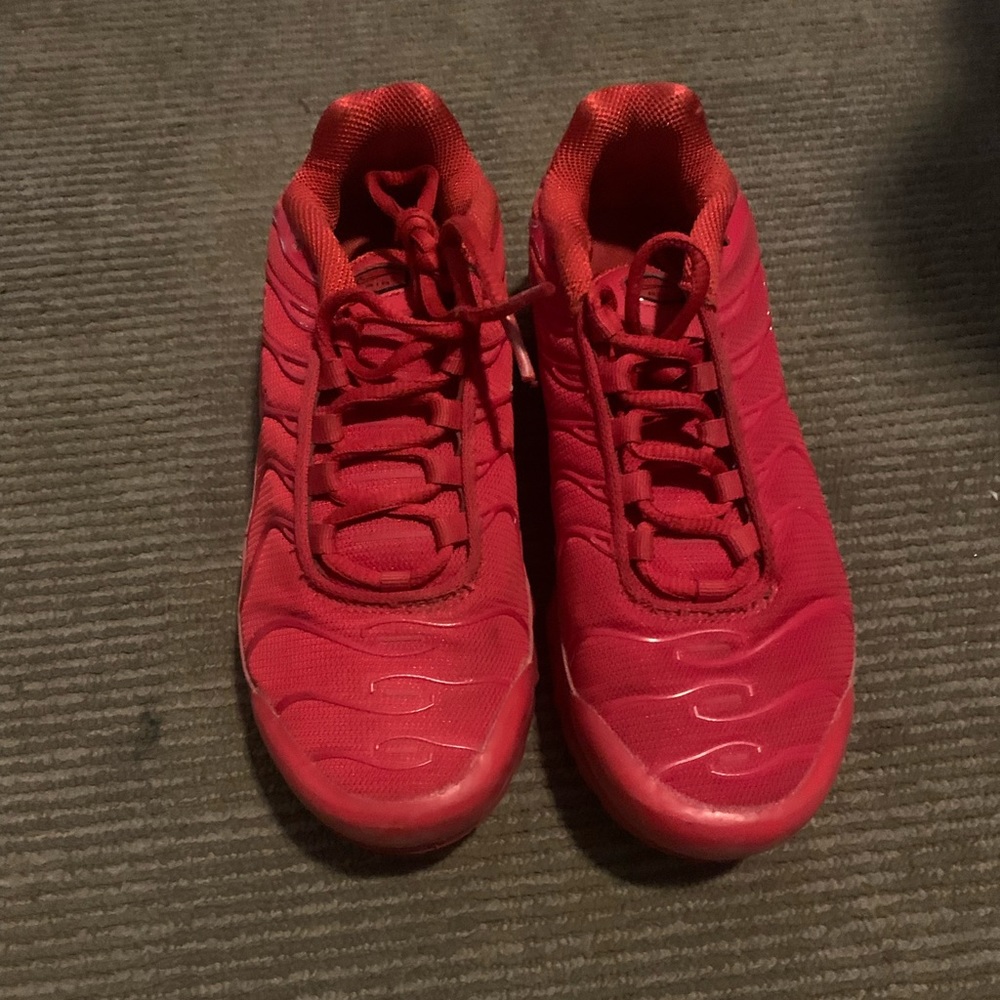 Boys University Red Air Max Sneaker
